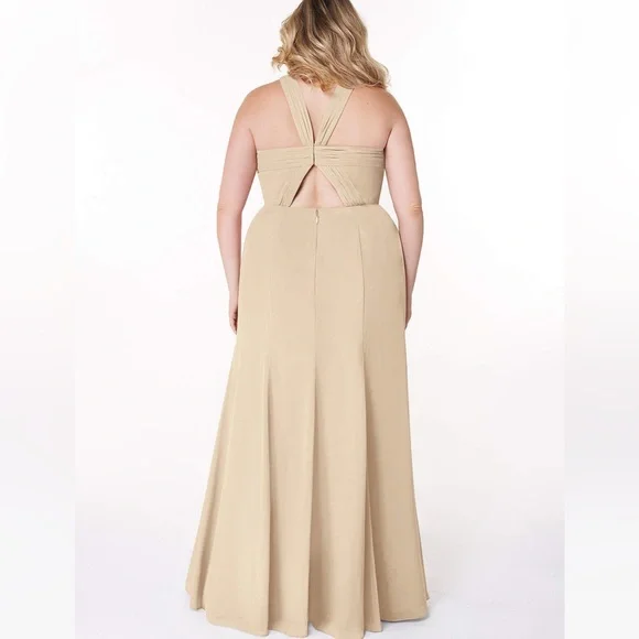 New formal dress - Picture 3 of 4